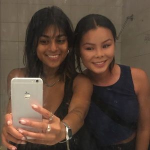 Meet your Posher, Shakira